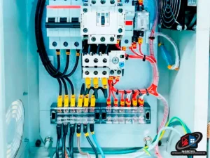 Instalaciones y Servicios Técnicos 12 Mantenimiento eléctrico.